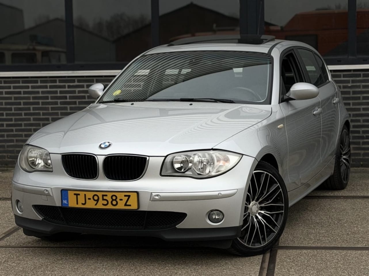 BMW 1-serie - 118i High Executive 118i High Executive - AutoWereld.nl