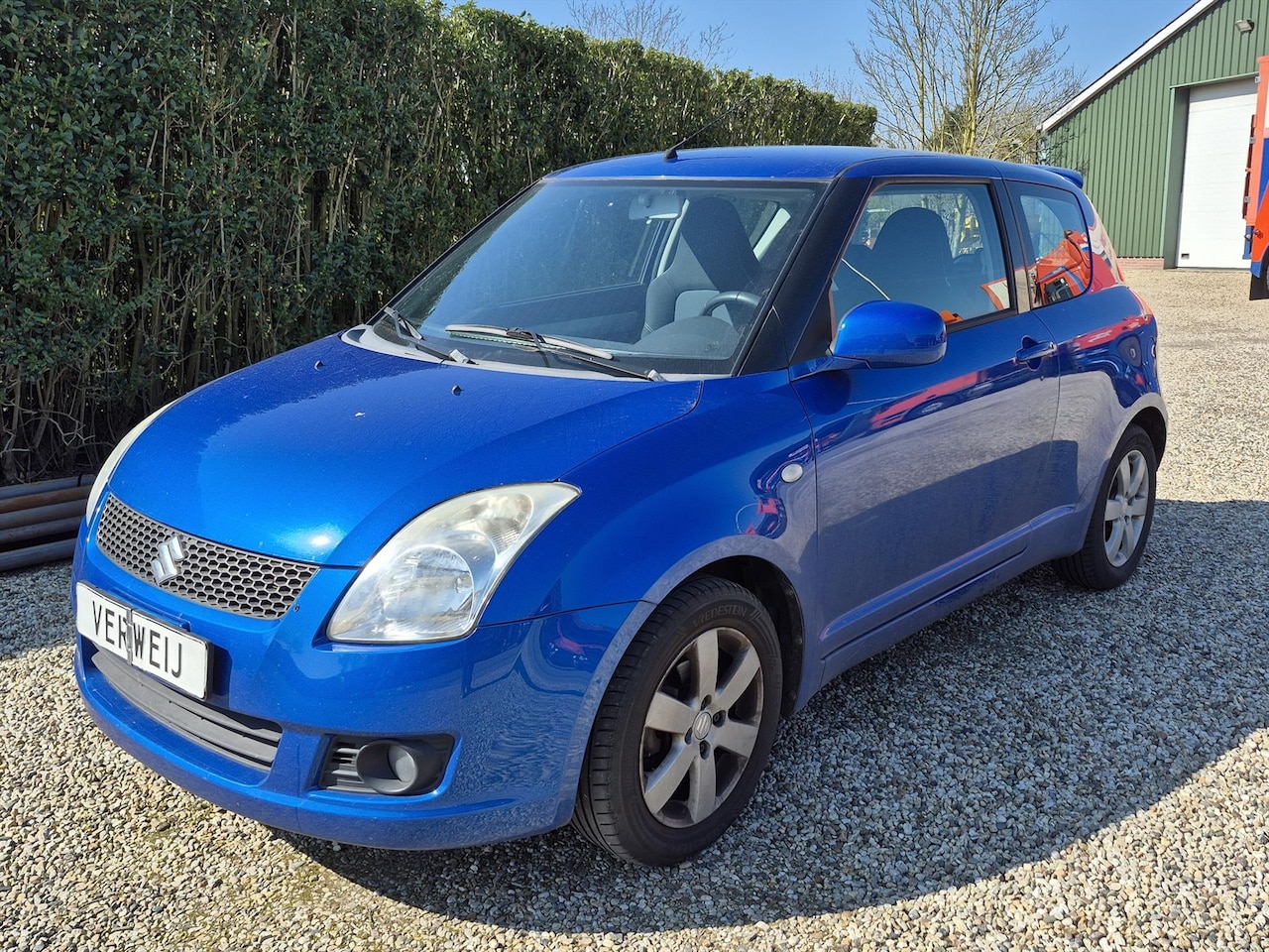 Suzuki Swift - 1.3 3Drs Bandit | Clima | CV | Trekhaak | Elek. Pakket. - AutoWereld.nl