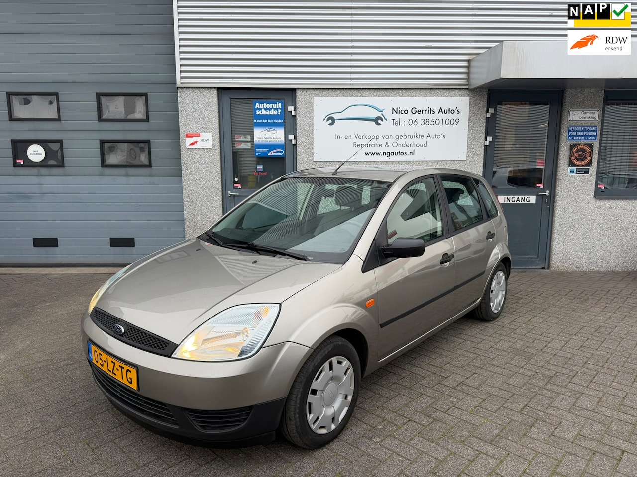 Ford Fiesta - 1.3 Ambiente ZEER MOOI - AutoWereld.nl