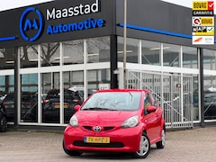 Toyota Aygo - 1.0-12V + Airco 5 drs zuinig en betrouwbaar
