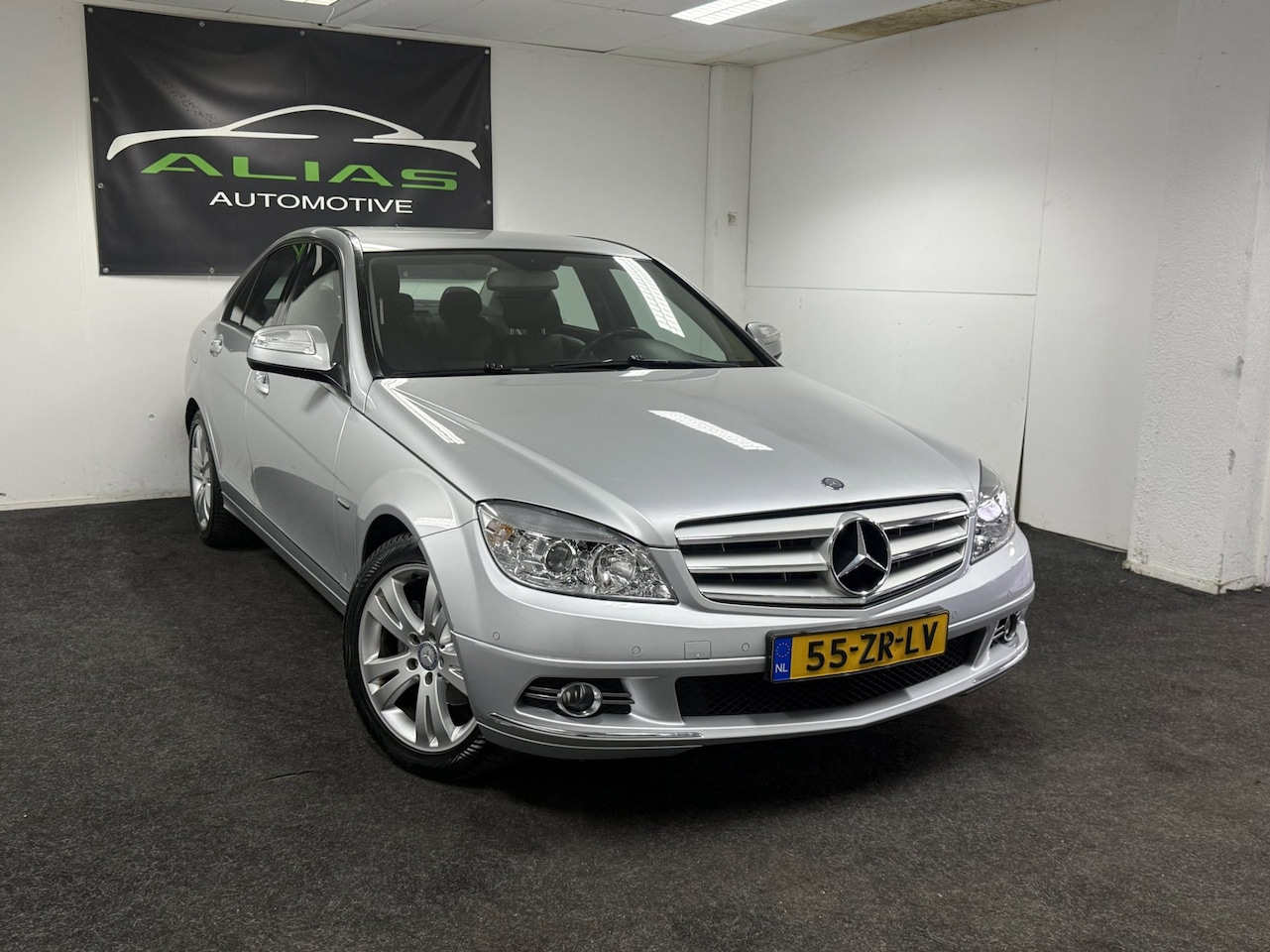 Mercedes-Benz C-klasse - Mercedes-Benz C-klasse 180 K Business Class Avantgarde Airco - APK 2027 - NAVI - AutoWereld.nl