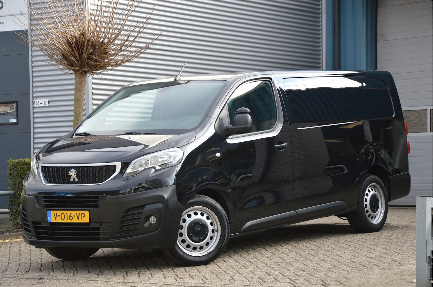 Peugeot Expert - 231L 2.0 BlueHDI 120 Premium AIRCO | CRUISE | PDC | TRELHAAK | ENZ - AutoWereld.nl