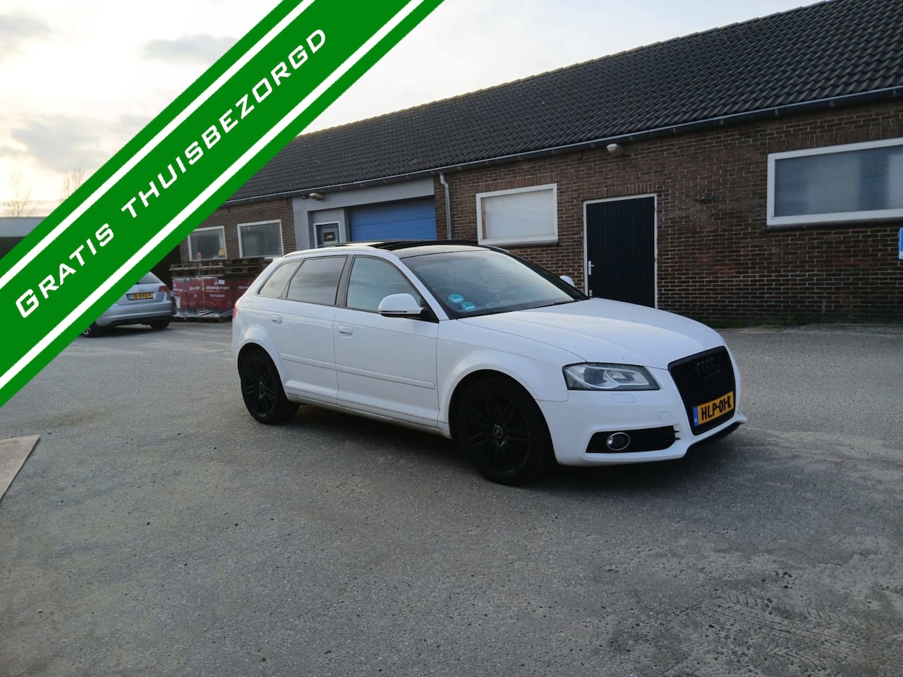 Audi A3 Sportback - 1.8 TFSI 3x S-Line - Pano - Carplay - Stoelverwarming - Airco - NW APK - NAP! - AutoWereld.nl