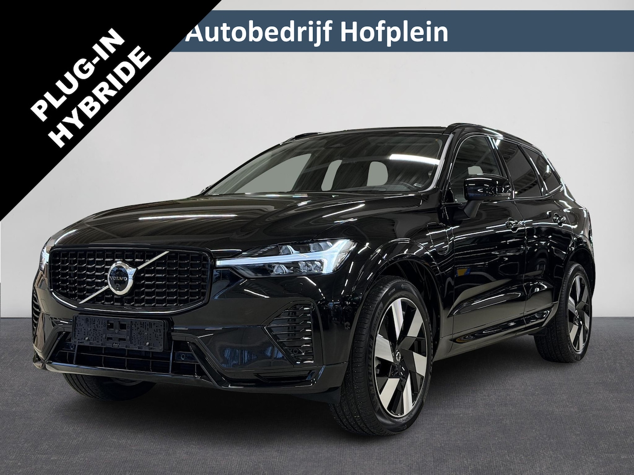 Volvo XC60 - 2.0 T8 Plug-in hybrid AWD Plus Dark | Pano | Navi | Stoel / Stuurwiel Verwarmd | Camera | - AutoWereld.nl