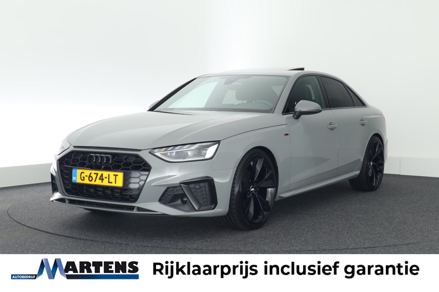 Audi A4 Limousine - 35 TFSI 150pk 2x S-Line Black Edition Virtual Cockpit Schuifdak Navigatie Cruise Control L - AutoWereld.nl