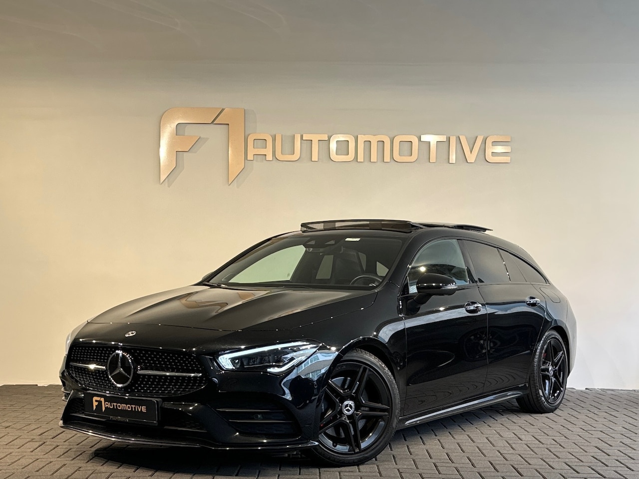 Mercedes-Benz CLA-klasse Shooting Brake - 200 AMG Pano|Key|Burmester - AutoWereld.nl