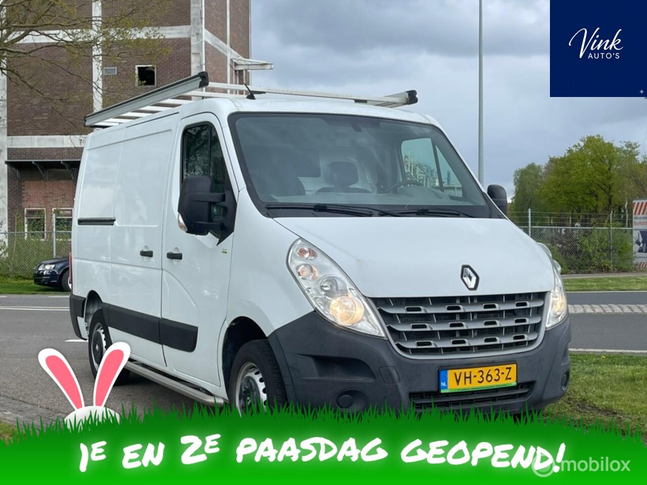 Renault Master - T28 2.3 dCi L1H1Eco | Airco | Navigatie | Trekhaak | Sidebars & Imperiaal - AutoWereld.nl