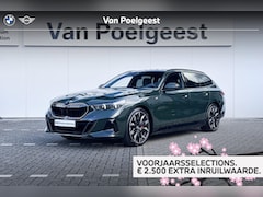 BMW 5-serie Touring - 550e xDrive | Innovation Pack | M Sport | Panoramadak | Bowers & Wilkins | Selections 3500