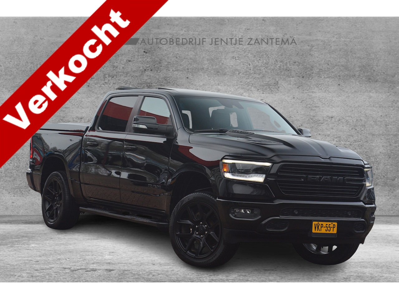 Dodge Ram 1500 - 5.7 V8 4x4 Crew Cab 6'4 Sport | Navigatie | Panoramadak | Leer | Camera | Alpine sound | C - AutoWereld.nl