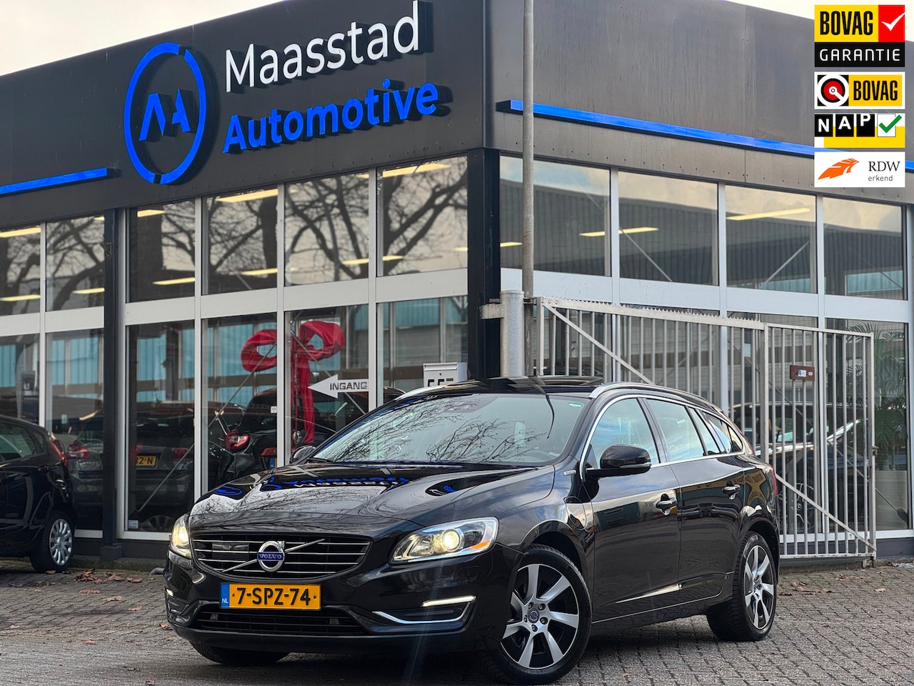 Volvo V60 - 2.4 D6 AWD Plug-In Hybrid Summum Ultra Luxe uitvoering - AutoWereld.nl