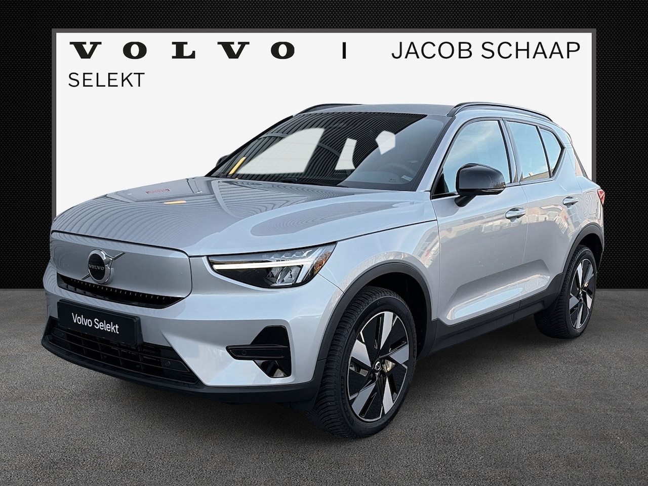 Volvo XC40 - Extended Range Plus 82 kWh / Adaptieve cruise control / verwarmbare voorstoelen / Trekhaak - AutoWereld.nl