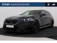 BMW 5-serie Touring - M5 Automaat Akrapovic / M Drive Professional / Panoramadak / Trekhaak / M Multifunctionele