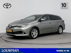 Toyota Auris Touring Sports - 1.8 Hybrid Dynamic Ultimate | Comfortstoelen + Stoelverwarming | Rijstrooksensor | Trekhaa