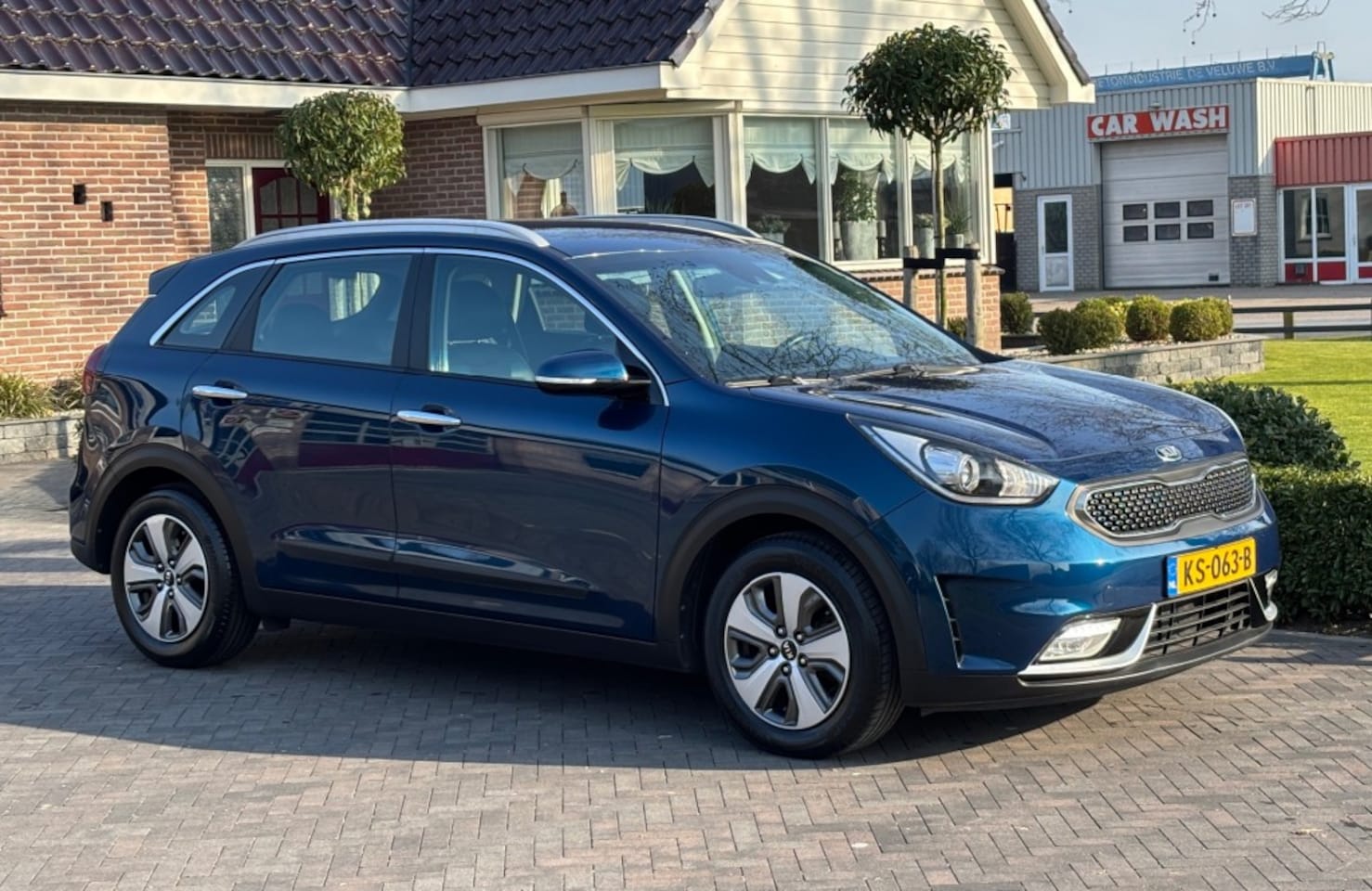 Kia Niro - 1.6 GDi HYBRID First Editon, Camera, Navi, Camera, Trekhaak - AutoWereld.nl