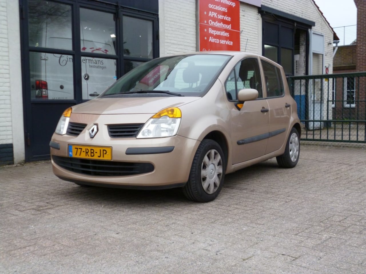 Renault Modus - 1.4-16V Expression Comfort 1.4-16V Expression Comfort - AutoWereld.nl