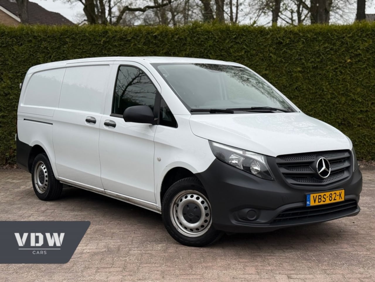 Mercedes-Benz Vito - 111CDI Lang / Airco / Apple CarPlay / Trekhaak / Navi - AutoWereld.nl