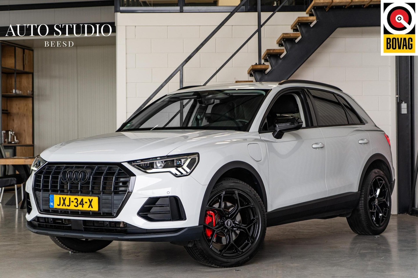Audi Q3 - 45 TFSI e | Cam | Carplay | Stoelverwarming | Trekhaak | Matrix - AutoWereld.nl