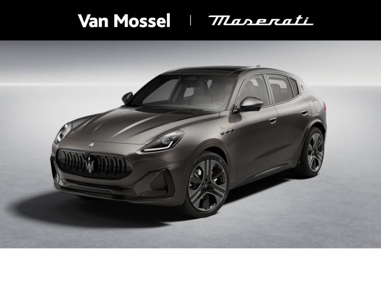 Maserati Grecale - AWD Folgore 105kWh 550pk | WLTP 580km | Zwart leder met gele stiksels | Panoramadak | Head - AutoWereld.nl