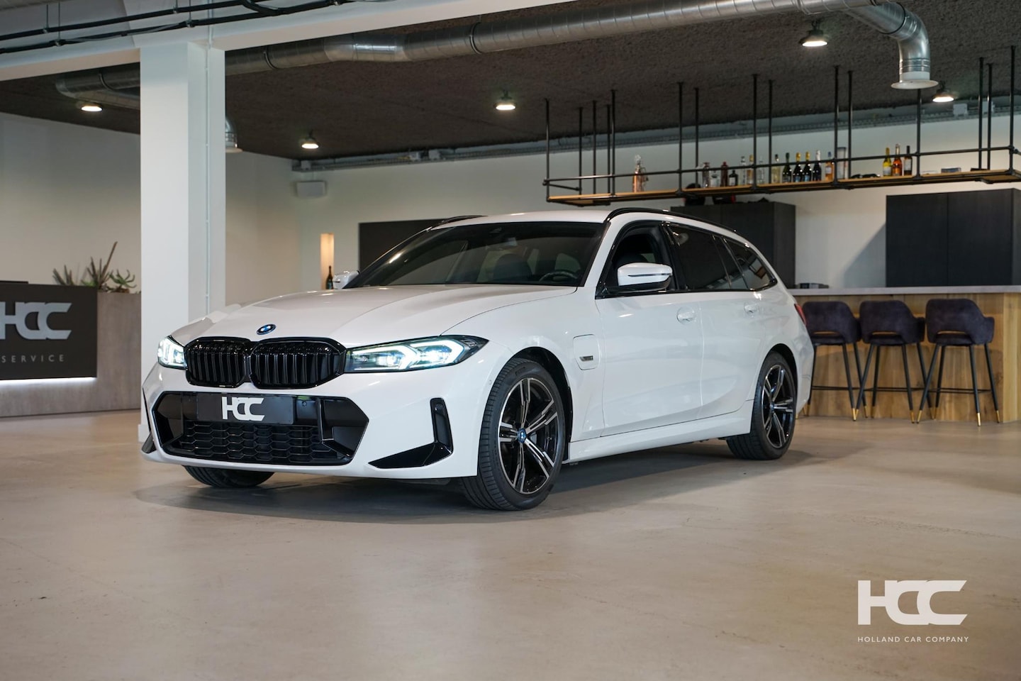 BMW 3-serie Touring - 330 e M Sport | Head Up | BTW - AutoWereld.nl