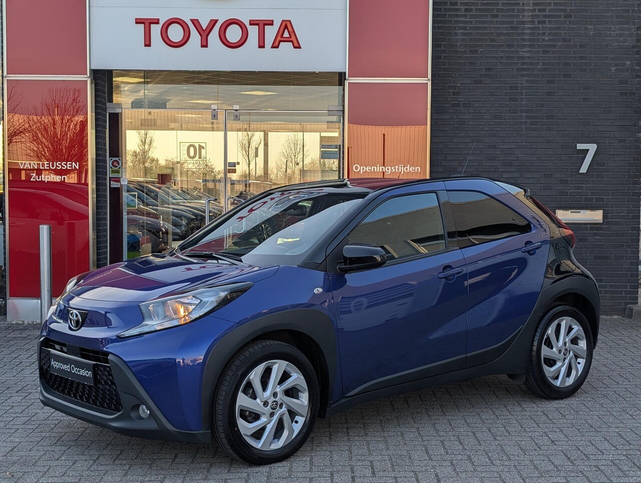 Toyota Aygo X - PULSE STOELVERWARMING CAMERA AIRCO PRIVACY-GLASS LM-VELGEN LED - AutoWereld.nl