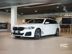 BMW 5-serie Touring - 530 e xDrive M Sport | Pano | Ruit Leder