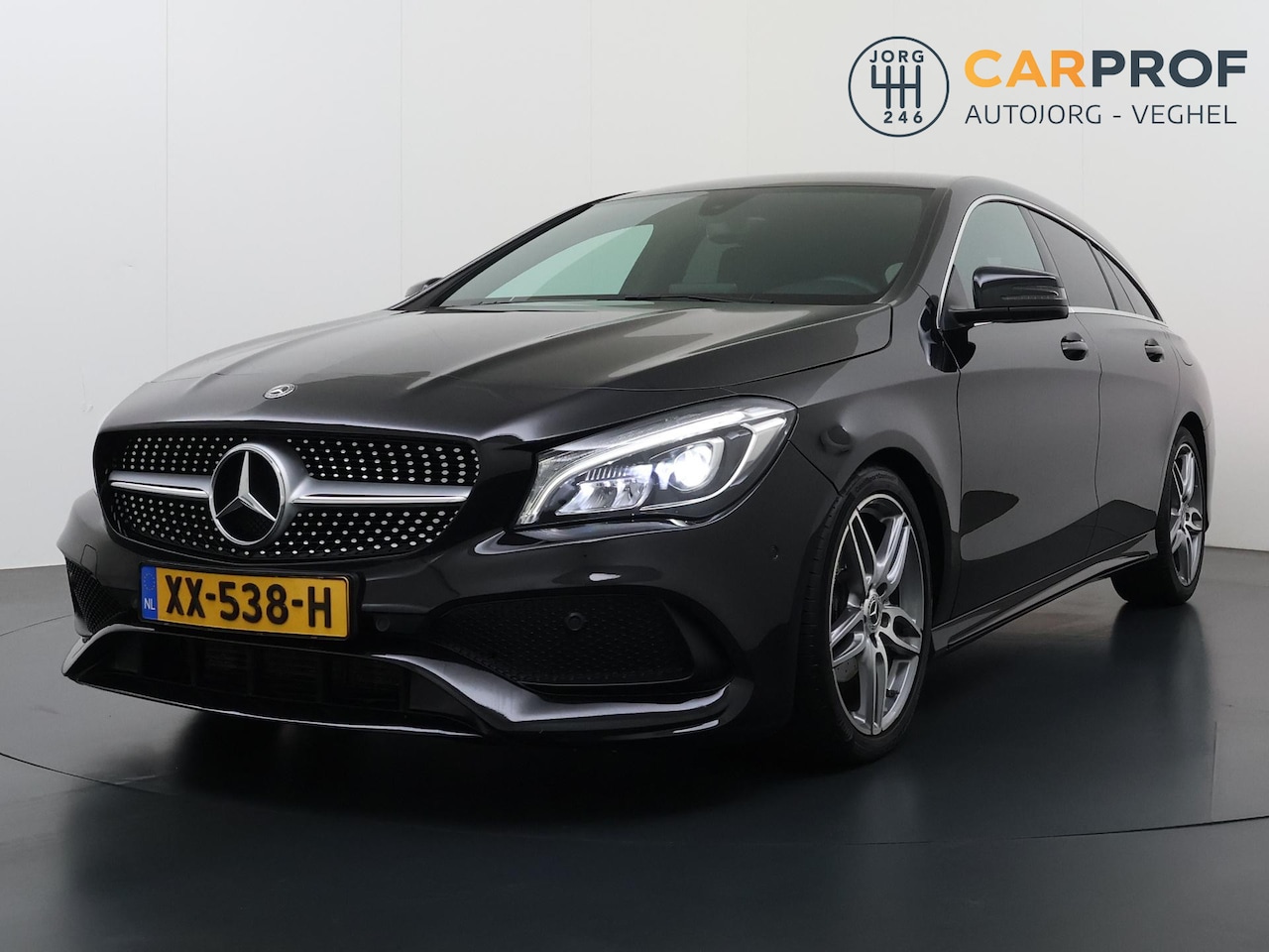 Mercedes-Benz CLA-klasse Shooting Brake - 180 AMG Line | Camera | Navigatie | Stoelverwarming | - AutoWereld.nl