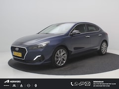 Hyundai i30 Fastback - 1.0 T-GDI 120PK Premium / Navigatie / Apple CarPlay & Android auto / 17" LMV / Airco Clima