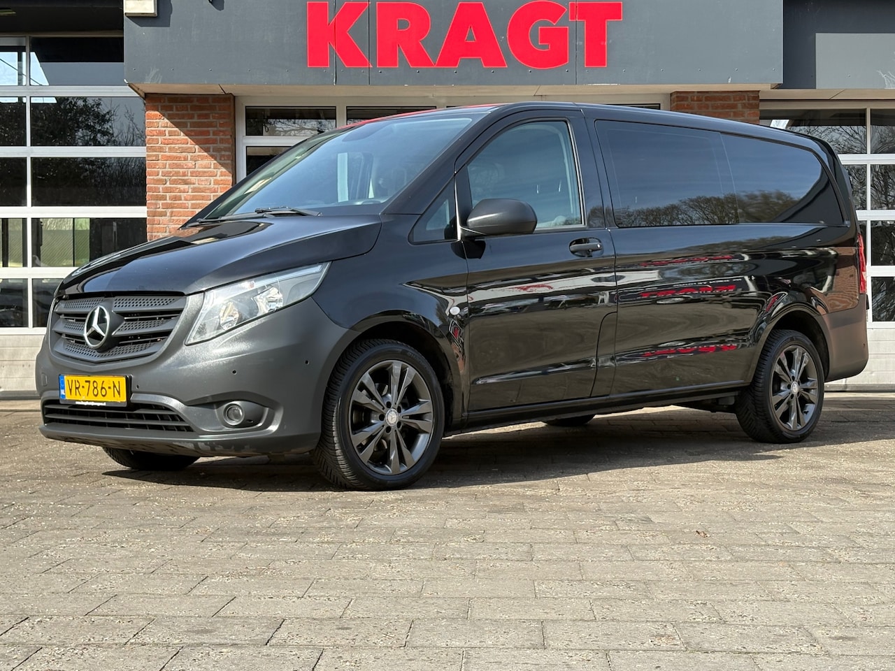 Mercedes-Benz Vito - 114 CDI Lang Dubbele cabine AUTOMAAT! Cruise control, airconditioning, trekhaak, 1e EIG, N - AutoWereld.nl