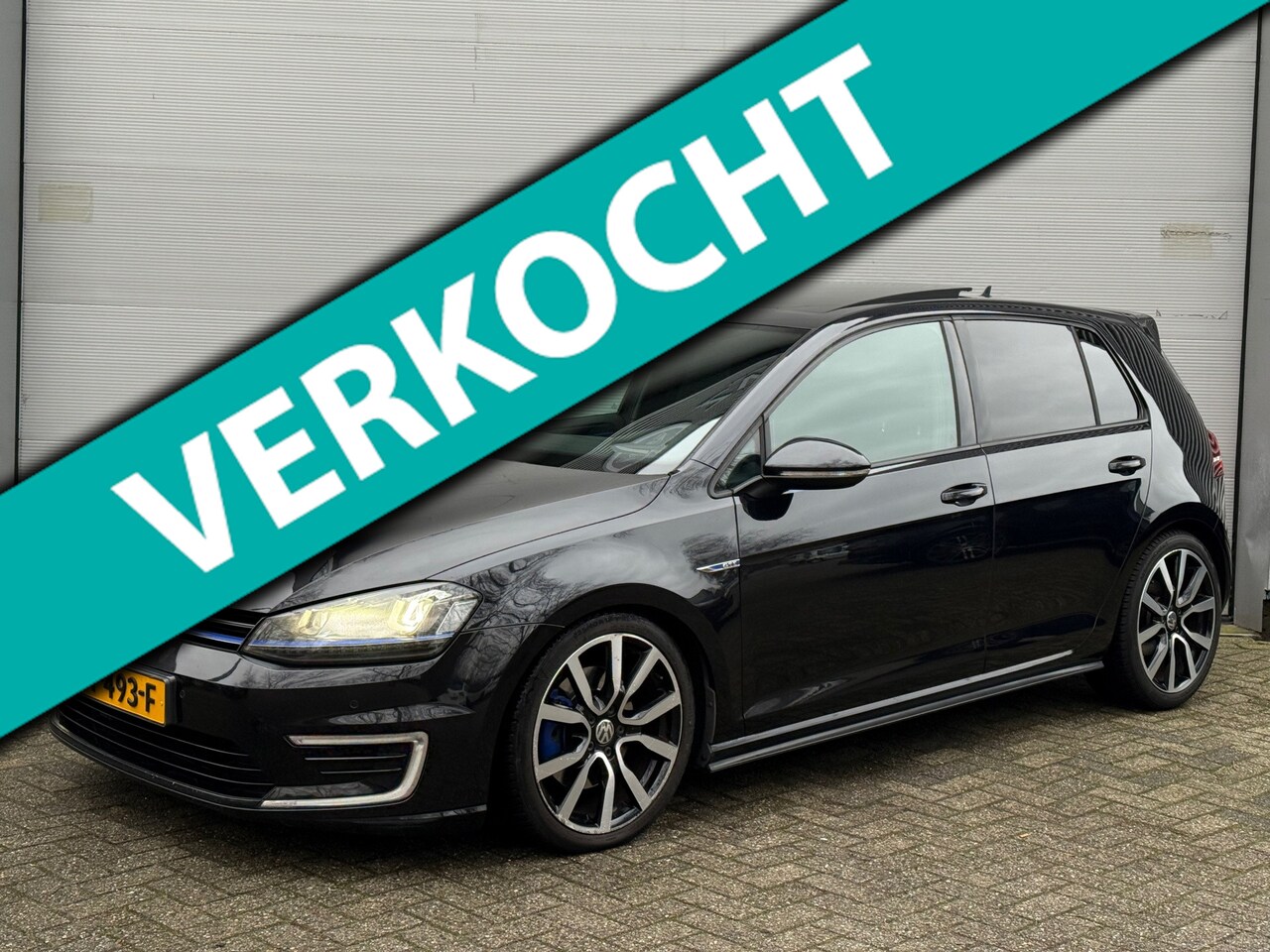 Volkswagen Golf - 1.4 TSI GTE l Pano l Climate l Navi l Camera l 80%SOH l VDOH l Rijdt & Schakelt zeer goed - AutoWereld.nl