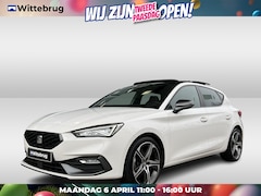 SEAT Leon - 1.5 eTSI DSG FR / Panorama dak / Achteruitrij camera / Stoelverwarming / 18'' LMV
