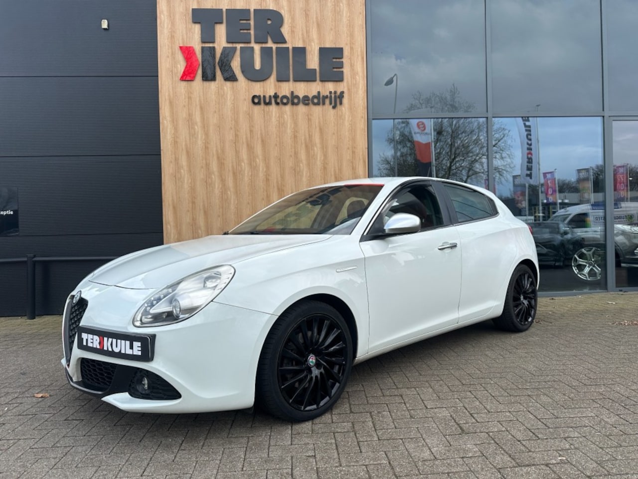 Alfa Romeo Giulietta - 1.4 T Distinctive / leder / cruise - AutoWereld.nl