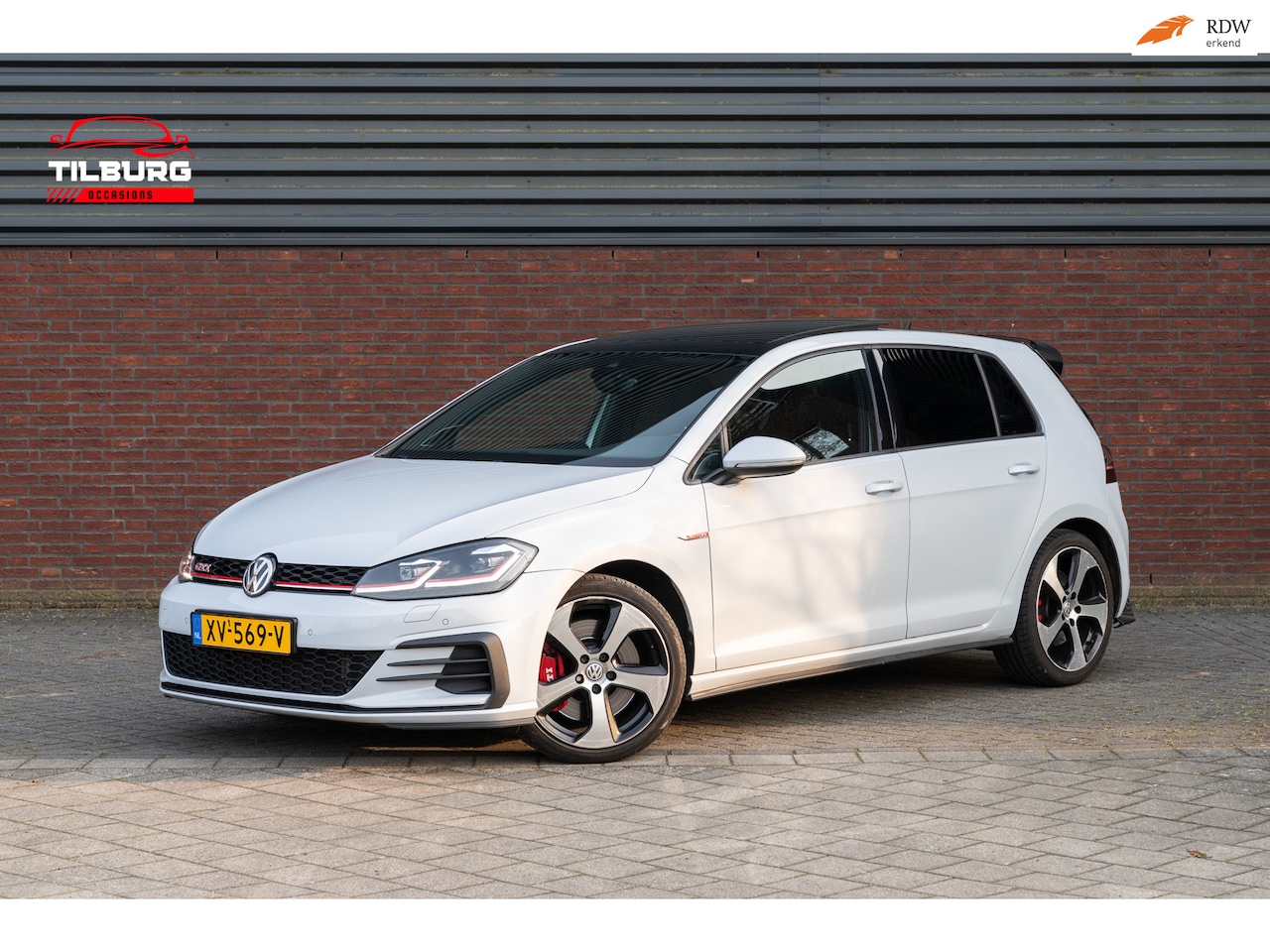 Volkswagen Golf - 2.0 TSI GTI Performance | PANO | LED | ACC | - AutoWereld.nl