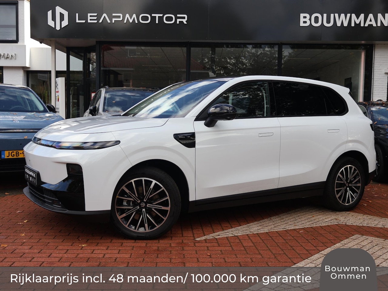 Leapmotor B10 - EV 67,1 kWh 218PK Design ProMax, Rijklaarprijs | NIEUW | Panoramadak | Navigatie | Camera - AutoWereld.nl