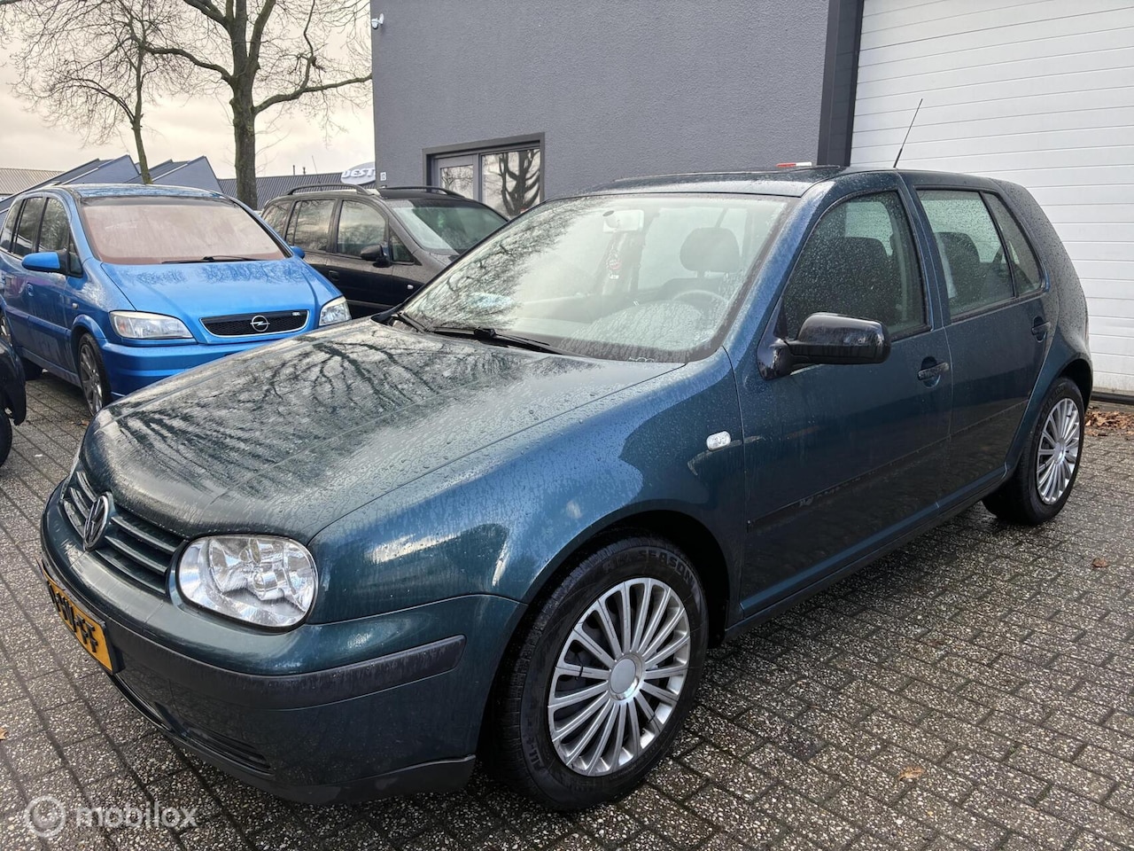Volkswagen Golf - 1.6 Comfortline /AUTOMAAT/NIEUWE APK/ CRUISE - AutoWereld.nl