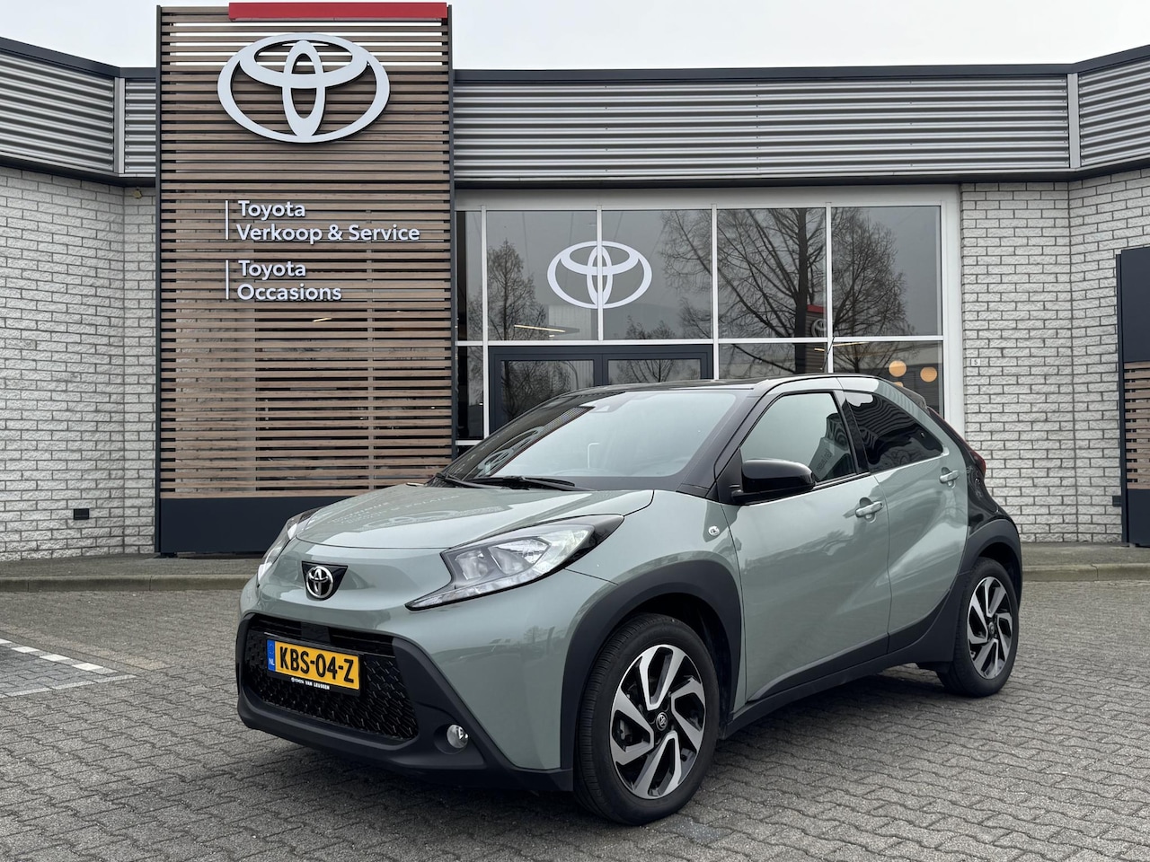 Toyota Aygo X - PULSE AUTOMAAT APPLE/ANDROID CLIMA AD-CRUISE CAMERA 17"LM-VELGEN - AutoWereld.nl