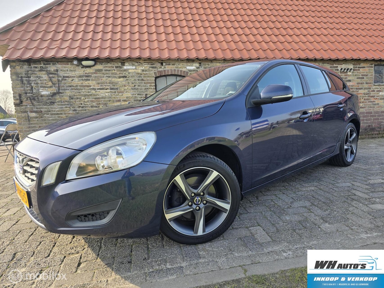 Volvo V60 - 1.6 T3 Kinetic Automaat! - AutoWereld.nl