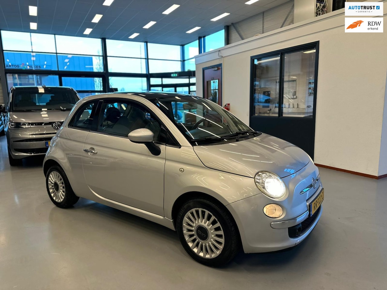 Fiat 500 - 1.2 Lounge Airco Panoramadak CarPlay - AutoWereld.nl