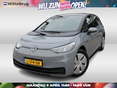 Volkswagen ID.3 - Life 58 kWh Navigatie / Parkeersensoren Voor & Achter / Stuur & Stoelverwarming / Lane Ass