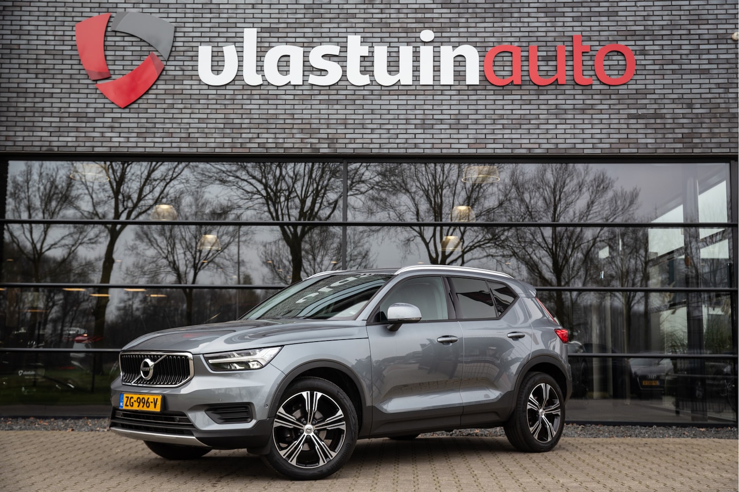 Volvo XC40 - 1.5 T3 Momentum 1.5 T3 Momentum , Achteruitrijcamera, Cruise control, Navigatie, - AutoWereld.nl