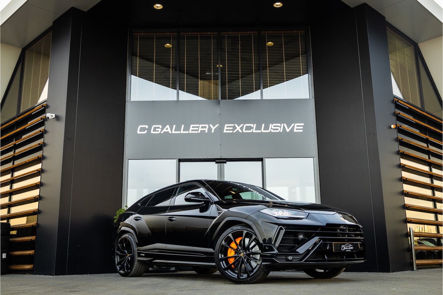 Lamborghini Urus - 4.0 V8 S - Panorama | B&O Adv. | Stoelmassage & Koeling | Carbon - AutoWereld.nl