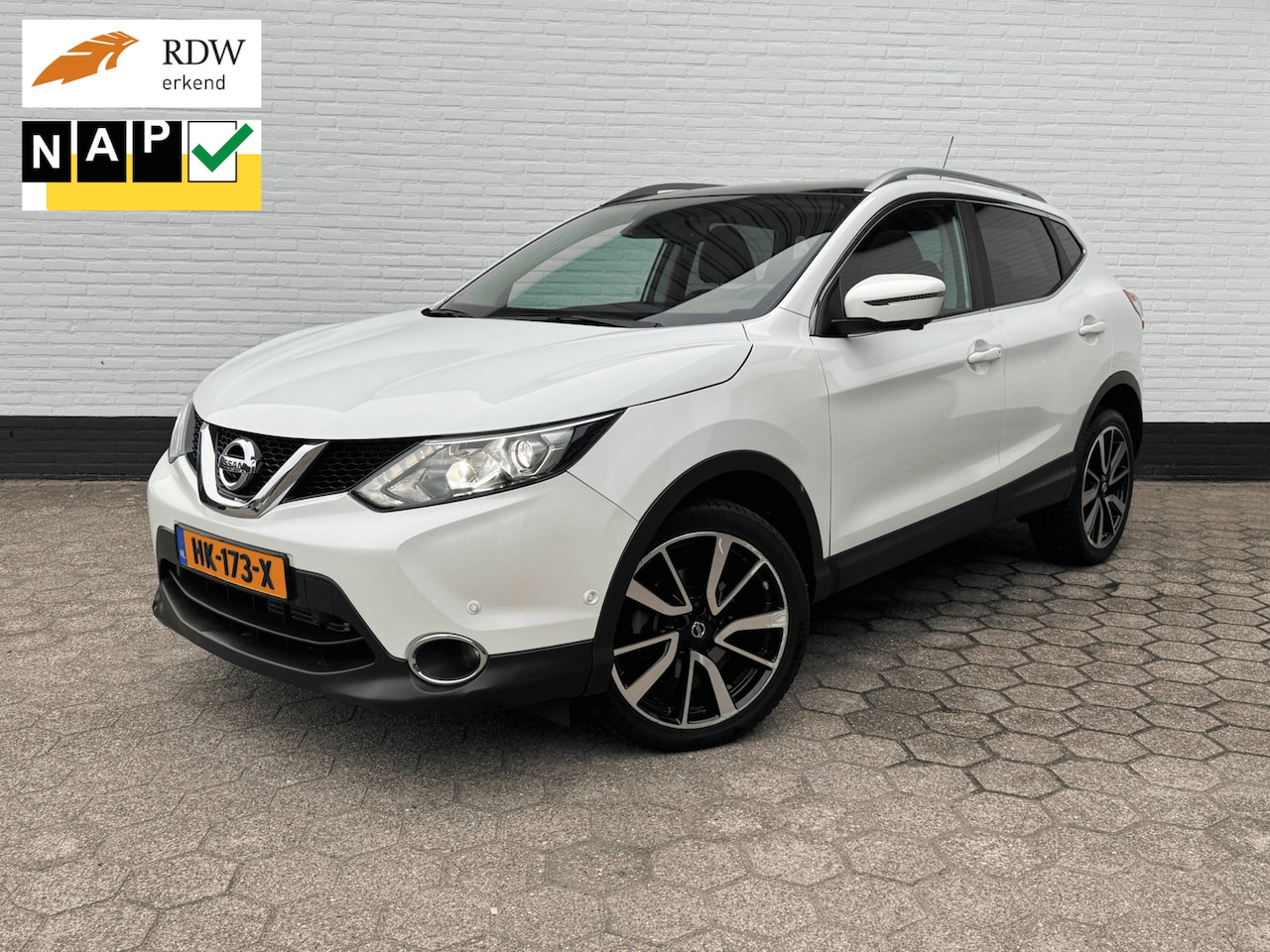 Nissan Qashqai - 1.2 Tekna l AUTOMAAT l PANO l 360 l TOPSTAAT! - AutoWereld.nl