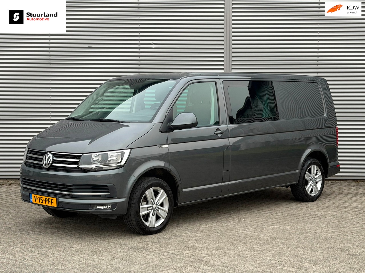 Volkswagen Transporter - 2.0 TDI L2H1 205PK Dubbelcab AUT/ Trekhaak/ Carplay/ Trekhaak/ Euro 6/ - AutoWereld.nl