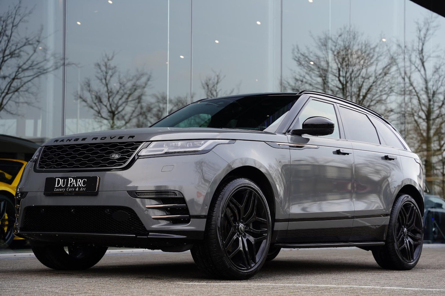 Land Rover Range Rover Velar - P250 Turbo AWD R-Dynamic HSE Panoramdak / Meridian - AutoWereld.nl