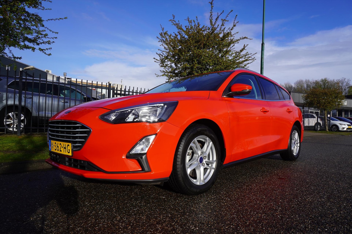 Ford Focus Wagon - 1.0 EcoBoost 125pk Trend Edition Business Trekhaak - AutoWereld.nl