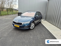 Skoda Octavia Combi - 1.0 e-TSI Business Edition | Glazen panorama-dak | Trekhaak | Apple carplay Android auto |