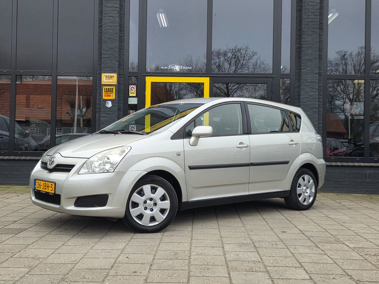 Toyota Verso - 1.6 VVT-i Terra | Trekhaak | Airco | Parkeersensoren Achter - AutoWereld.nl
