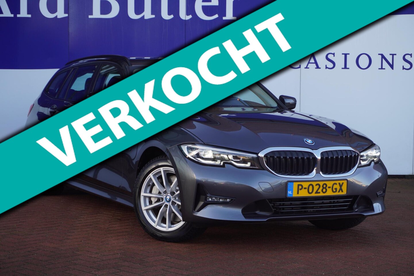 BMW 3-serie Touring - 330e Business Edition Plus 292PK / 1EIG / ORIG-NL / Camera / Leder / Stoel-verw. / Keyless - AutoWereld.nl