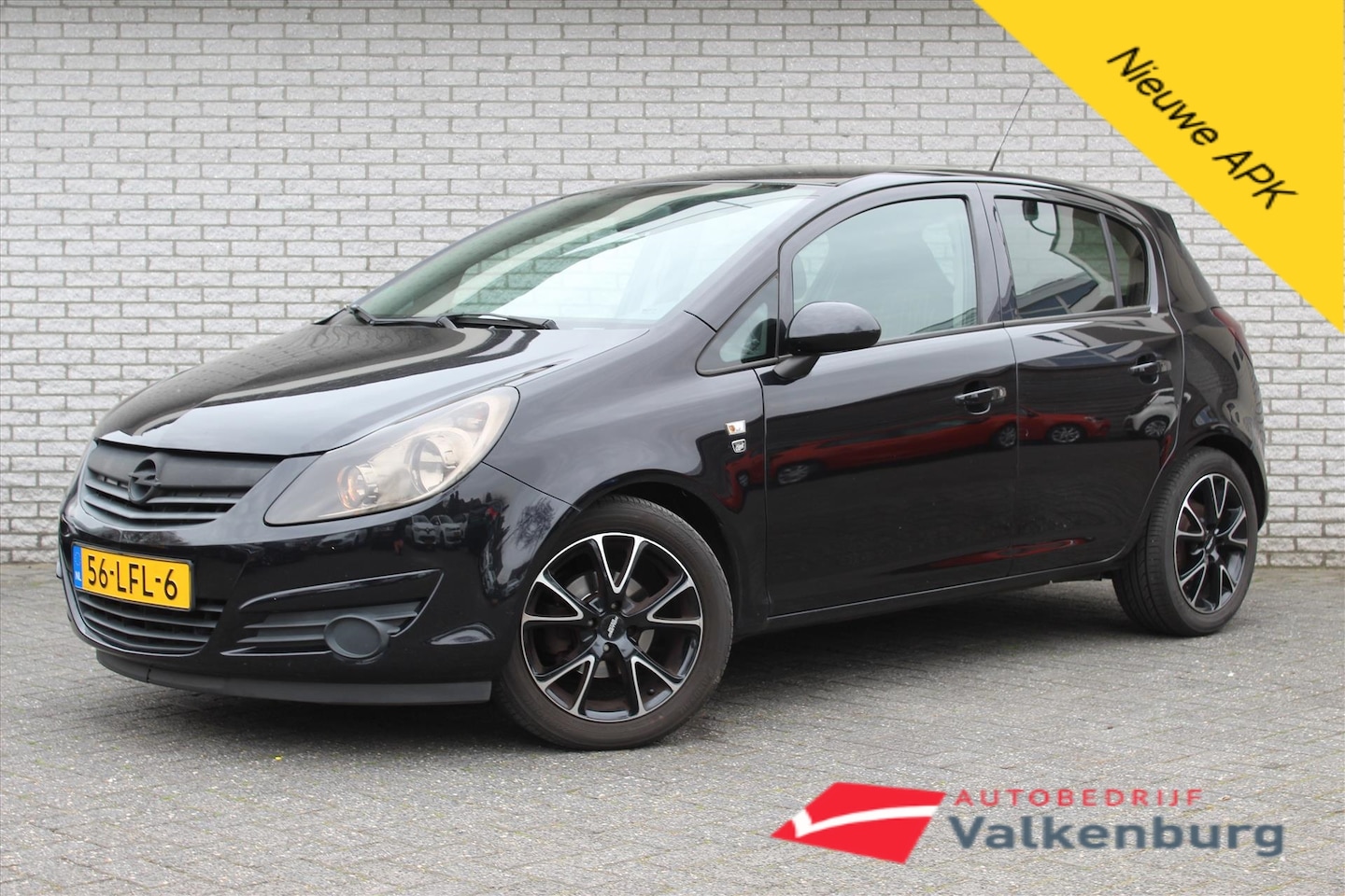 Opel Corsa - 1.4-16V '111' Edition 1.4 16V 111 Edition - AutoWereld.nl