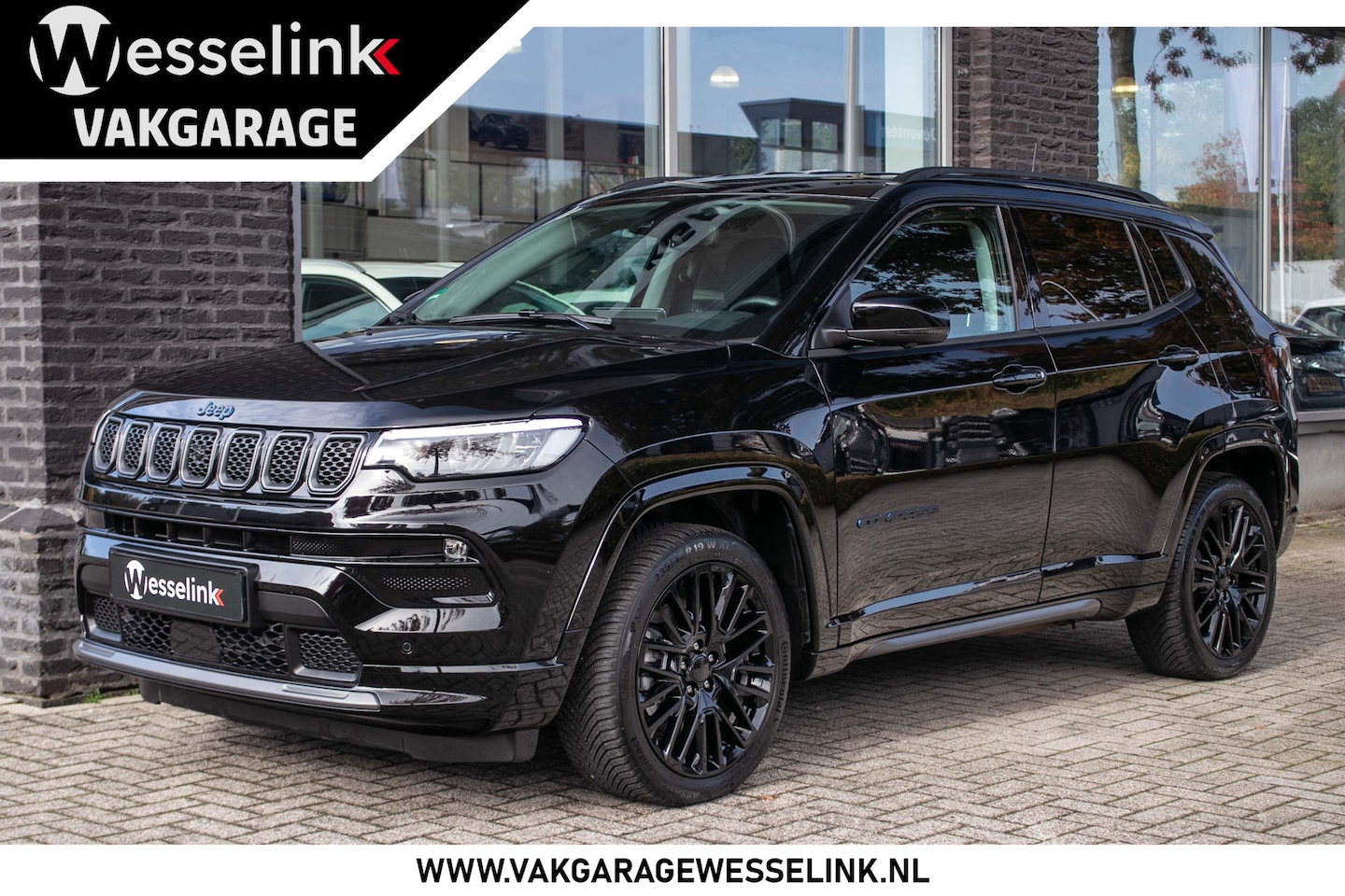 Jeep Compass - 4xe 240 Plug-in Hybrid Electric S | leder | 360gr cam | prem. audio - AutoWereld.nl