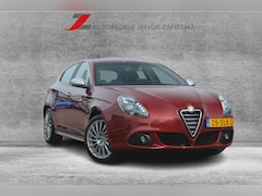 Alfa Romeo Giulietta - 1.4 T Distinctive | Navigatie | Leer | Cruise | Elek Ramen | Clima | NL Auto | Nederlandse